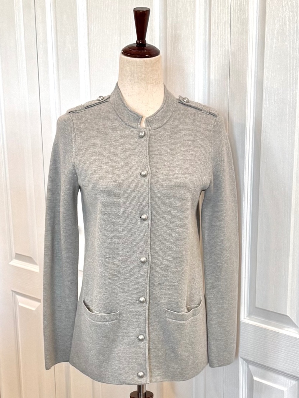 Woman's Size S Sweater Jacket by Market & Spruce, Gray, Shoulder Tabs, Gorgeous!